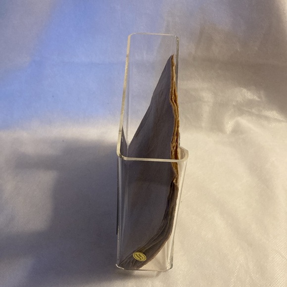 NWOT - Clear Acrylic Magnetic Napkin or Letter Holder - Picture 8 of 11
